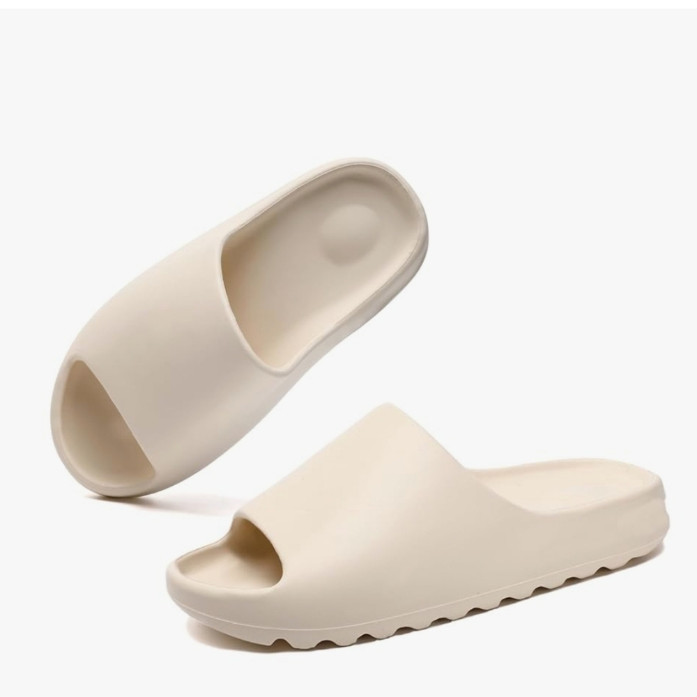 NWT Cloud Slides Sandals Lightweight Shower Shoes Unisex